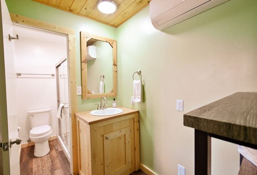 בית מלון כפרי Rusty Buck Inn