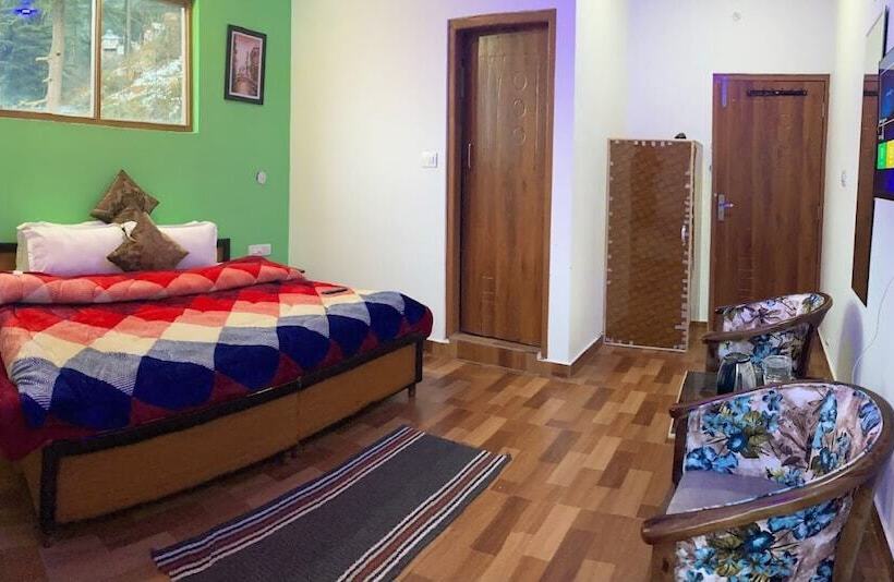 فندق Snow Crest Residency