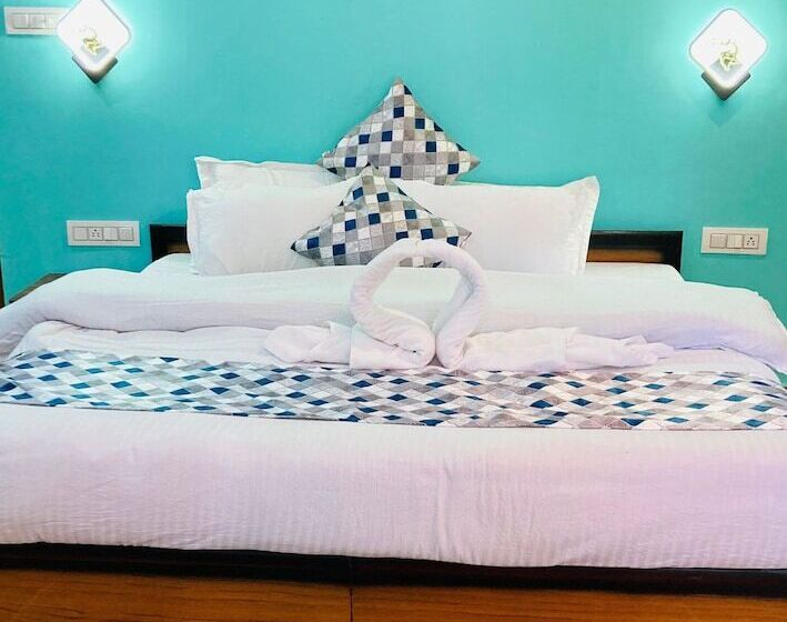 فندق Snow Crest Residency