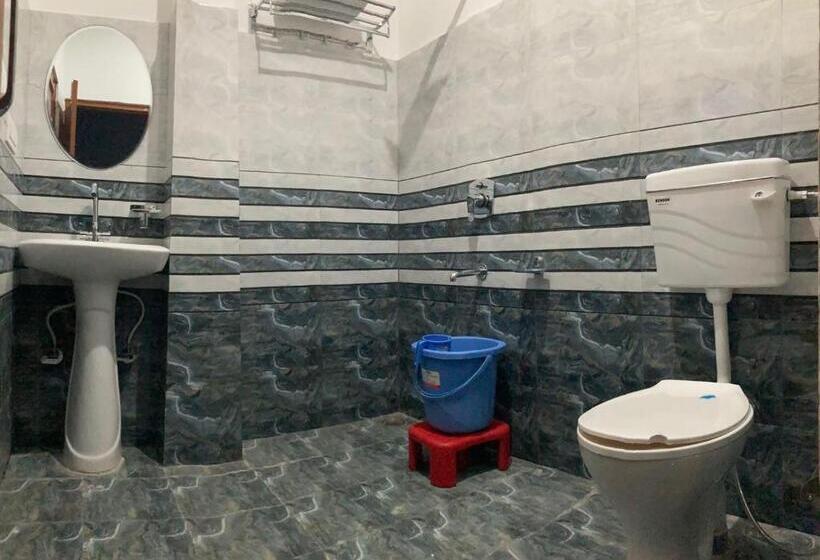 فندق Snow Crest Residency