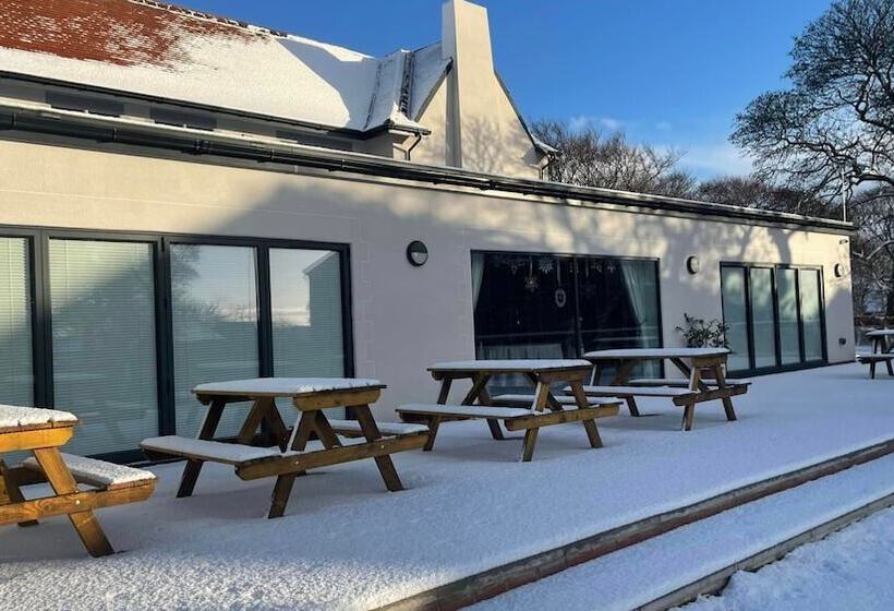 בית מלון כפרי The Whitehouse Peterlee