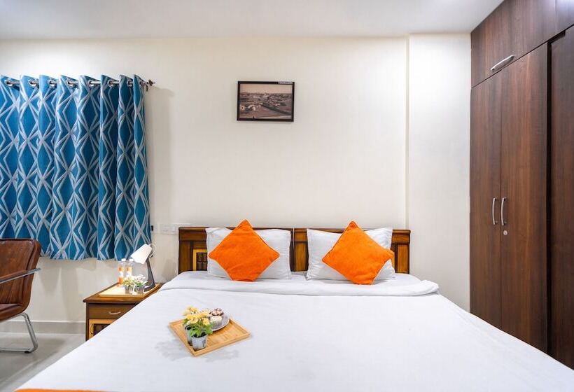 Отель Voila At Nest