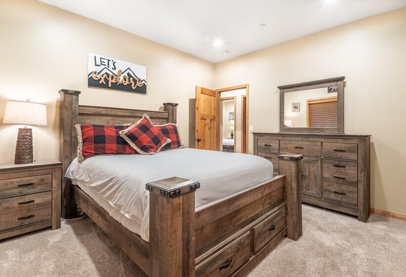 Lazy Bear Lodge By Avantstay Pine Tree Paradise W/ Game Room