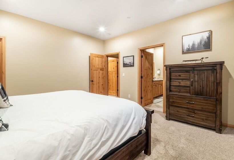 Lazy Bear Lodge By Avantstay Pine Tree Paradise W/ Game Room