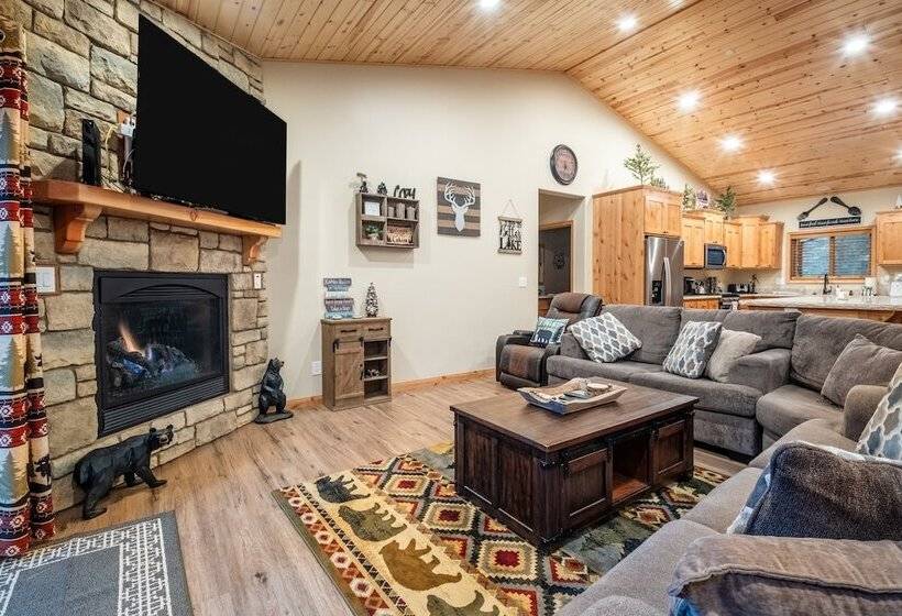 Lazy Bear Lodge By Avantstay Pine Tree Paradise W/ Game Room