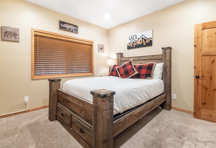 Lazy Bear Lodge By Avantstay Pine Tree Paradise W/ Game Room