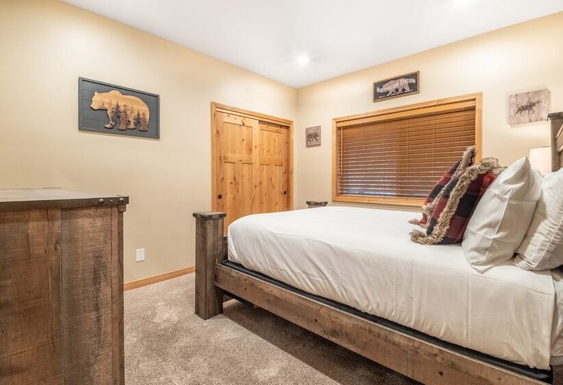 Lazy Bear Lodge By Avantstay Pine Tree Paradise W/ Game Room