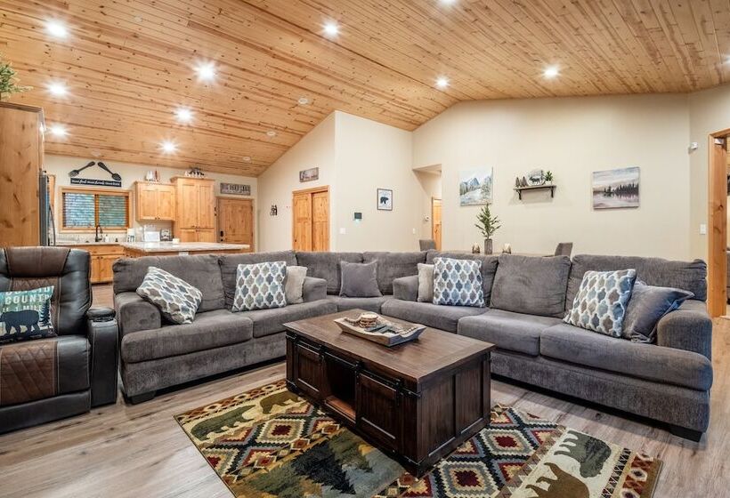 Lazy Bear Lodge By Avantstay Pine Tree Paradise W/ Game Room