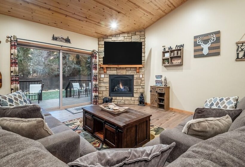 Lazy Bear Lodge By Avantstay Pine Tree Paradise W/ Game Room