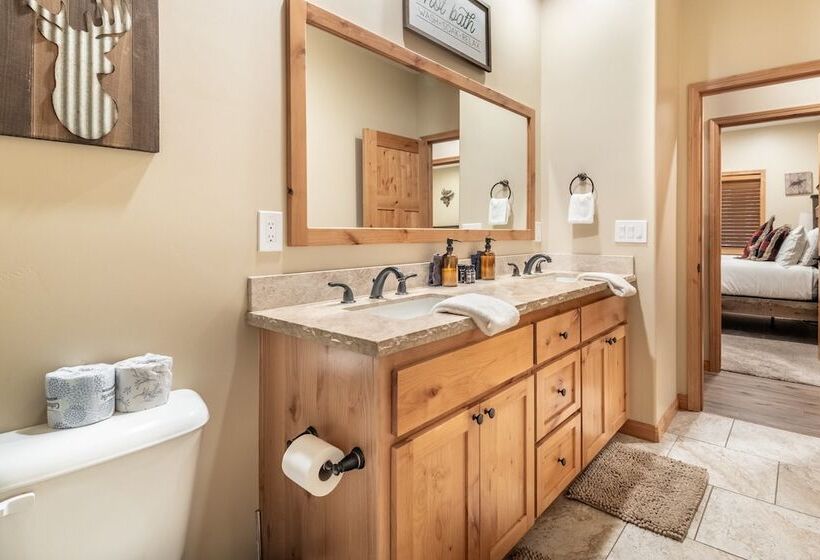 Lazy Bear Lodge By Avantstay Pine Tree Paradise W/ Game Room