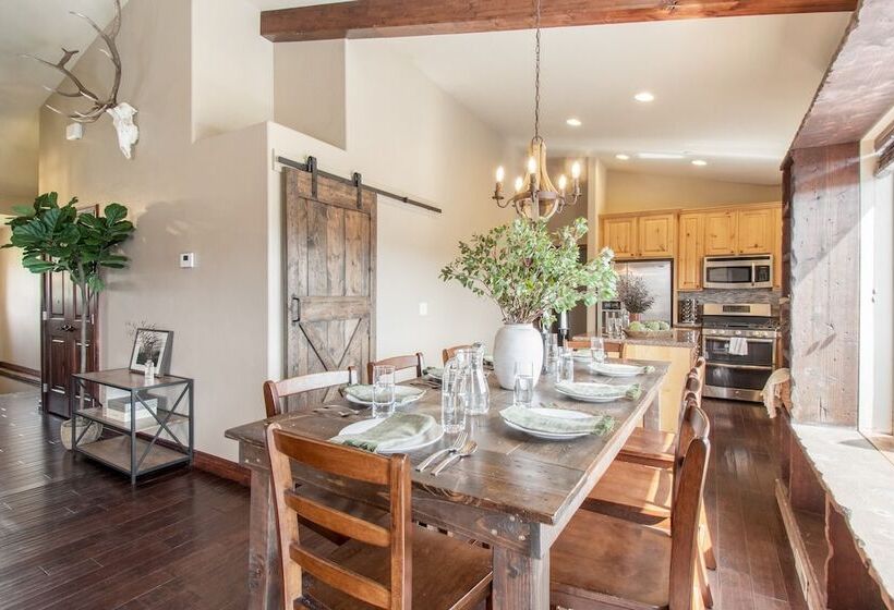 Lucky Bill By Avantstay Lake Views, 15mins To Park City Mtn