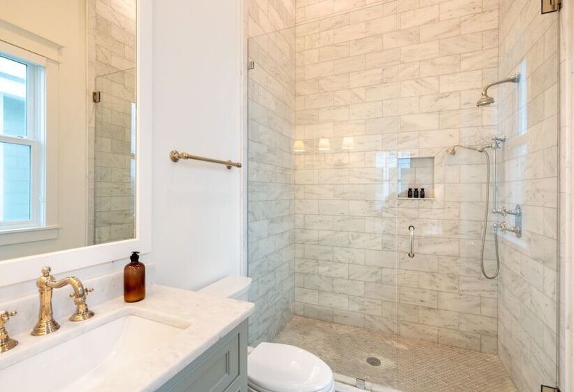 Marlin By Avantstay Beachfront Mansion W/ 10 Bdrs & Multiple Living Spaces & Kitchens!