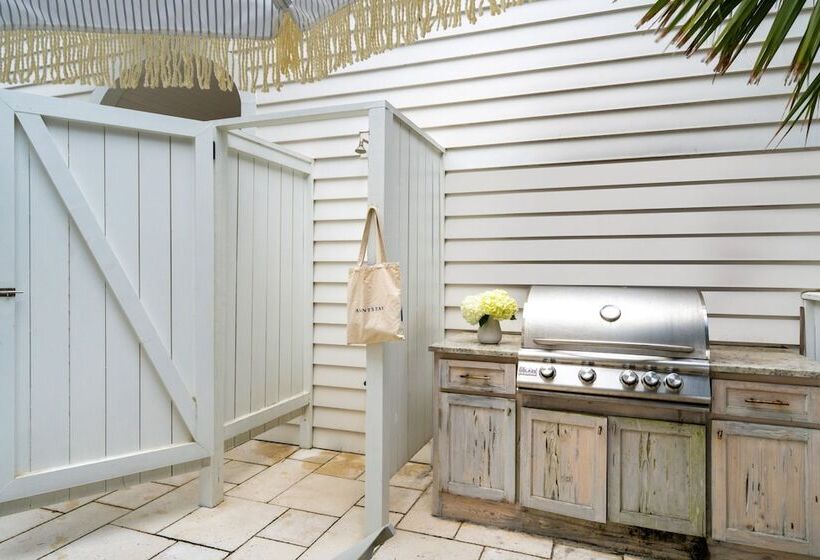 Marlin By Avantstay Beachfront Mansion W/ 10 Bdrs & Multiple Living Spaces & Kitchens!