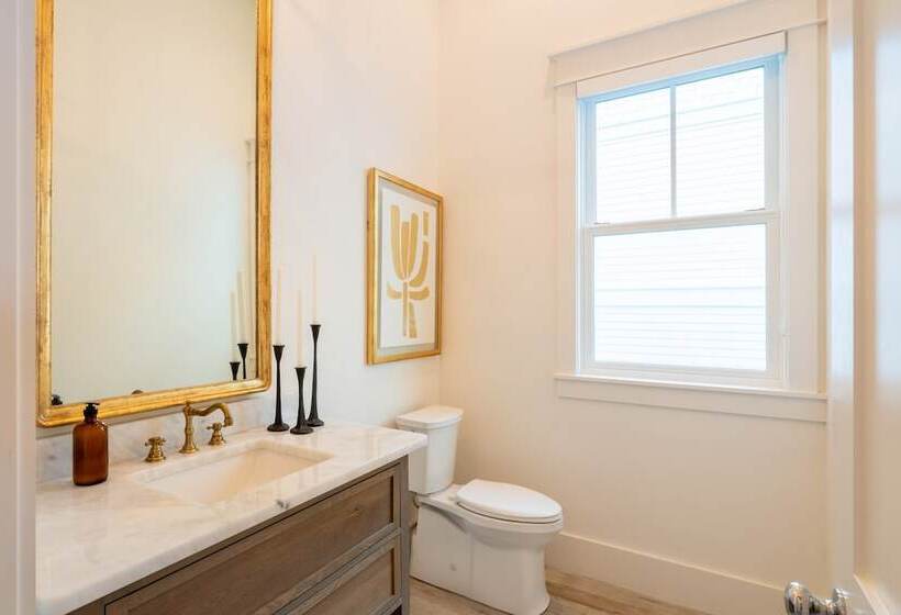 Marlin By Avantstay Beachfront Mansion W/ 10 Bdrs & Multiple Living Spaces & Kitchens!