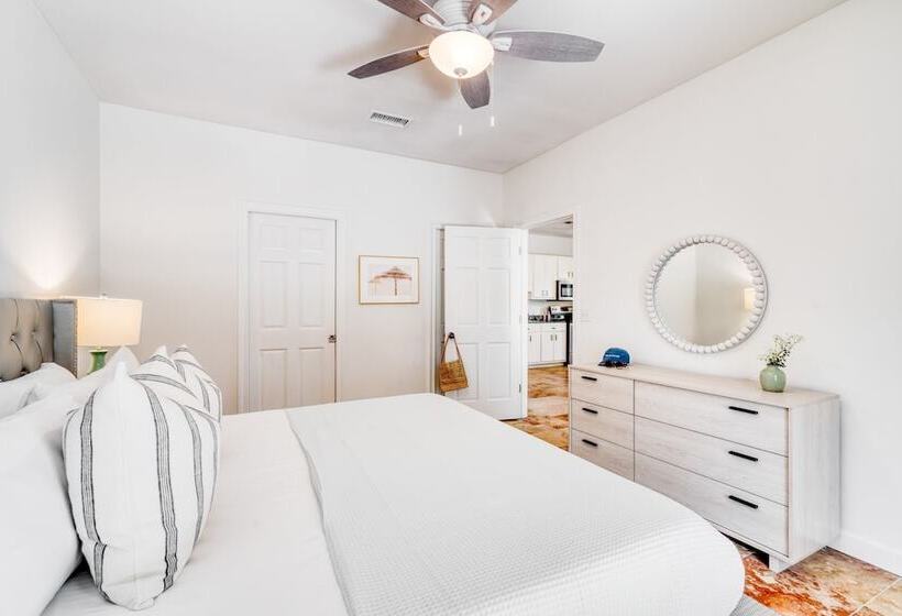 Miramar Manor By Avantstay Walk To The Beach!