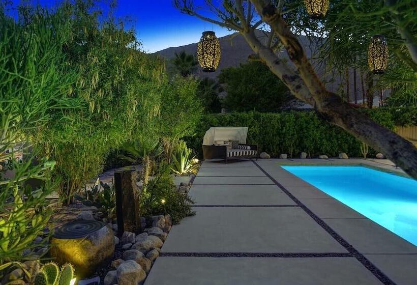 Palo Verde By Avantstay Lush Garden Home With Mountain View Pool & Bbq! Permit#4791