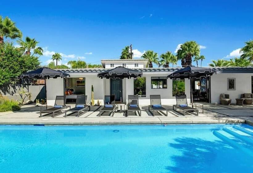 Palo Verde By Avantstay Lush Garden Home With Mountain View Pool & Bbq! Permit#4791