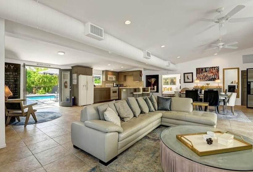 Palo Verde By Avantstay Lush Garden Home With Mountain View Pool & Bbq! Permit#4791