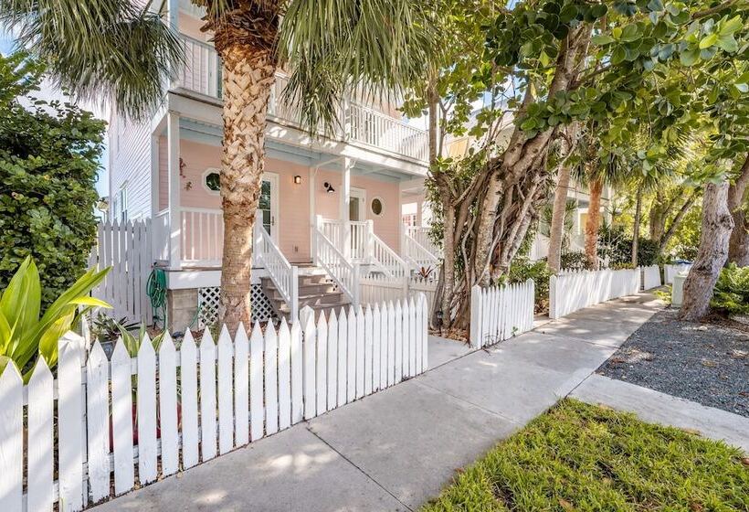 Paradise Point By Avantstay Golf Course Living