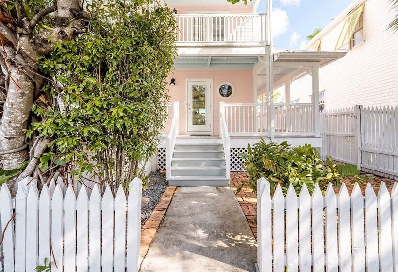 Paradise Point By Avantstay Golf Course Living