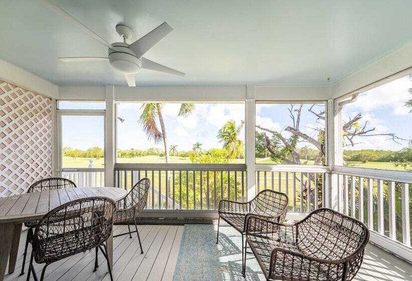 Paradise Point By Avantstay Golf Course Living