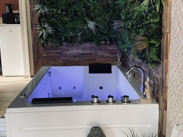 펜션 Hors Du Temps