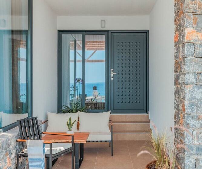 Plakakia Luxury Apartments