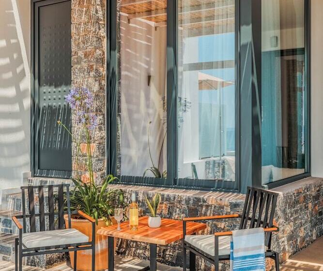 Plakakia Luxury Apartments