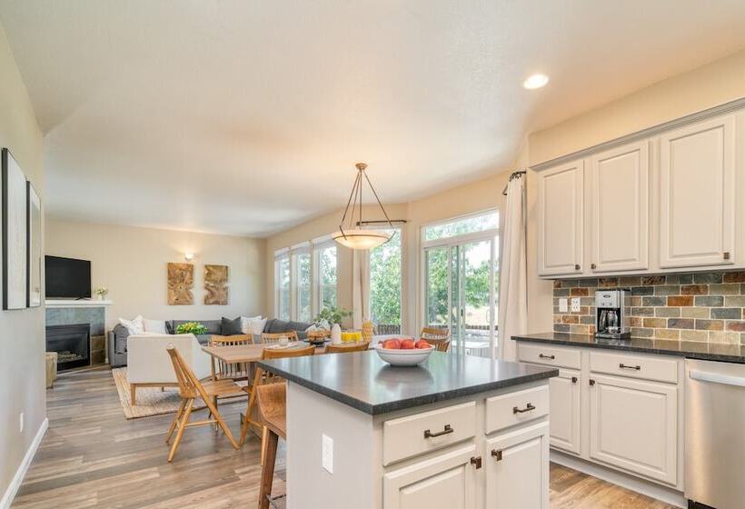 Ponderosa Pines By Avantstay Gorgeous Deck, 10 Mins From Central Bend Family Friendly