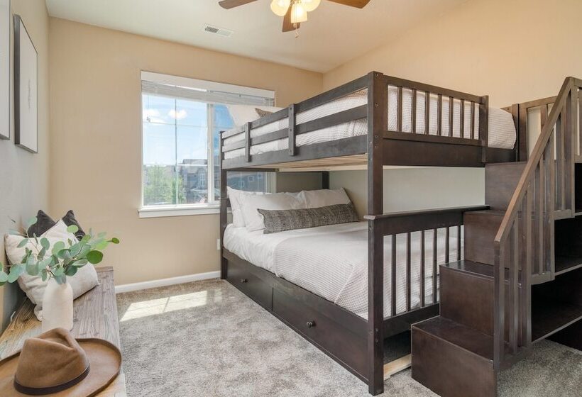 Ponderosa Pines By Avantstay Gorgeous Deck, 10 Mins From Central Bend Family Friendly