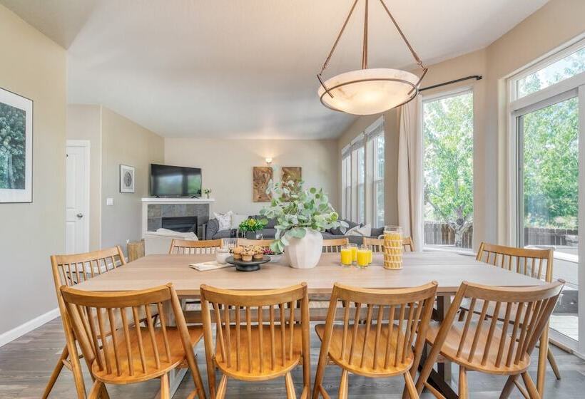 Ponderosa Pines By Avantstay Gorgeous Deck, 10 Mins From Central Bend Family Friendly