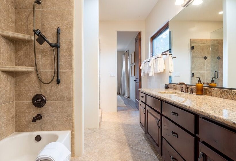 Pyramid By Avantstay Luxe Sedona Mansion W/ Views, 7mins To Downtown