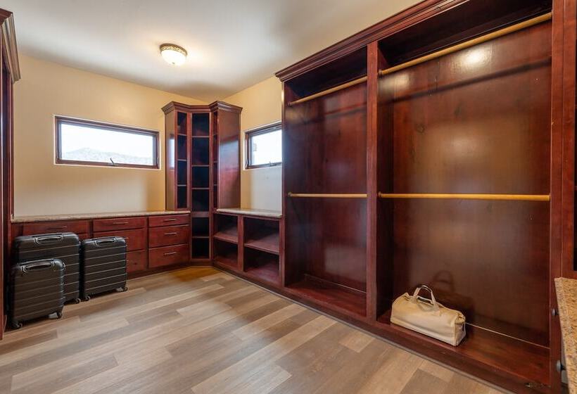 Pyramid By Avantstay Luxe Sedona Mansion W/ Views, 7mins To Downtown