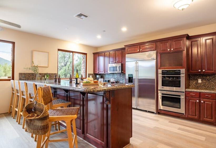 Pyramid By Avantstay Luxe Sedona Mansion W/ Views, 7mins To Downtown