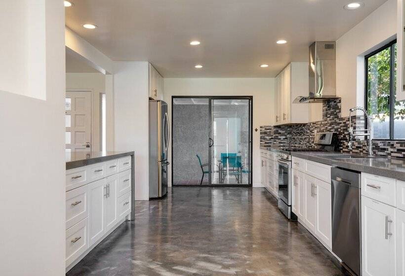 Quinta Blue By Avantstay Pool & Puttin Green, On The Golf Course!