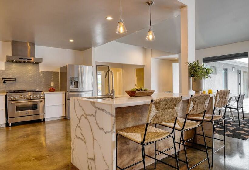 Quinta Green By Avantstay Modern Home W/ Pool, Spa & Golf Course!