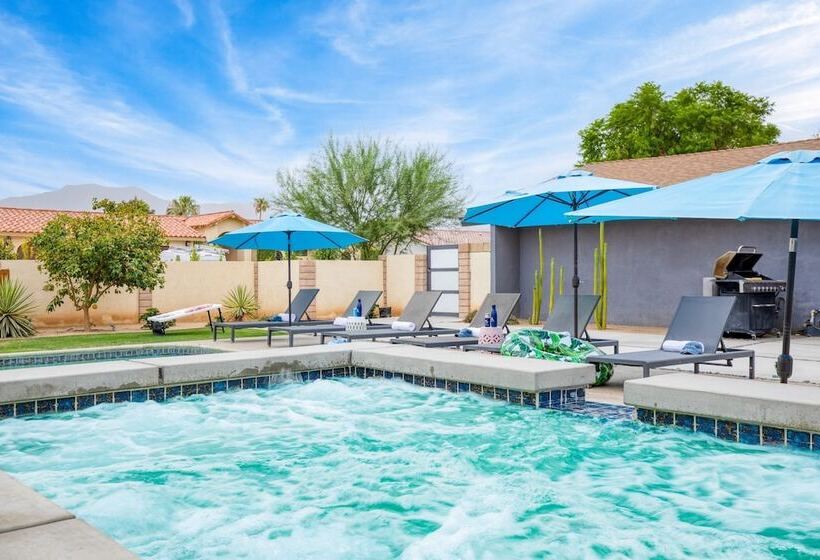 Quinta Green By Avantstay Modern Home W/ Pool, Spa & Golf Course!