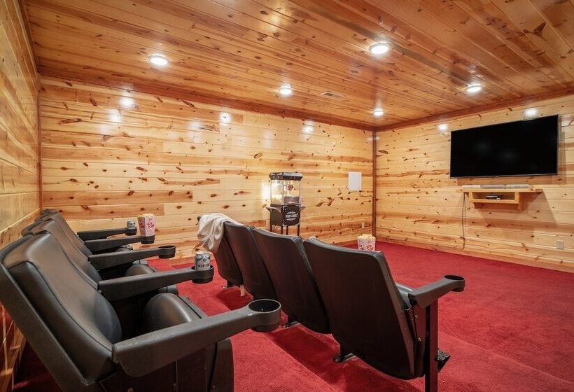 Ranger By Avantstay Huge Smokies Cabin W/ Pool