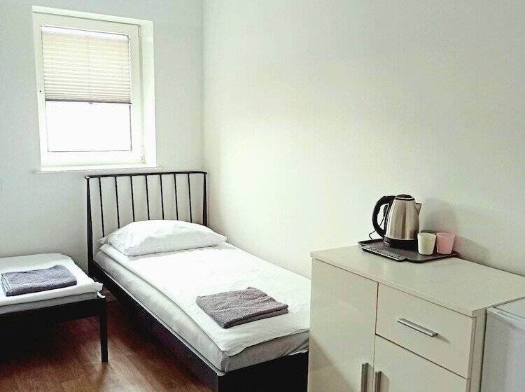 Rentumi Hostel Gryfino Noclegi Pokoje