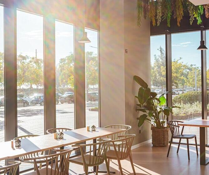 إقامة Atenea Living