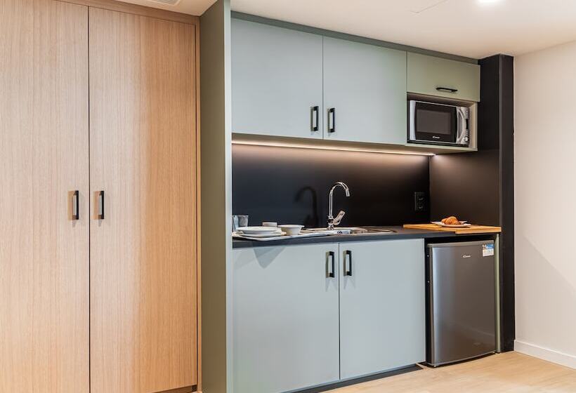 إقامة Atenea Living