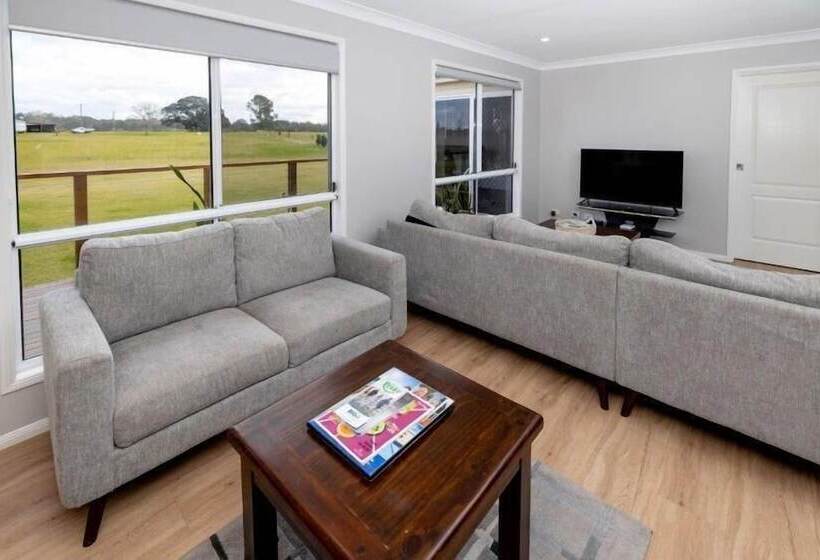 منتجع Big4 Big River Holiday Park