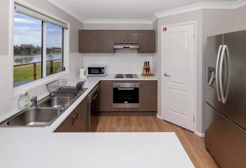 منتجع Big4 Big River Holiday Park