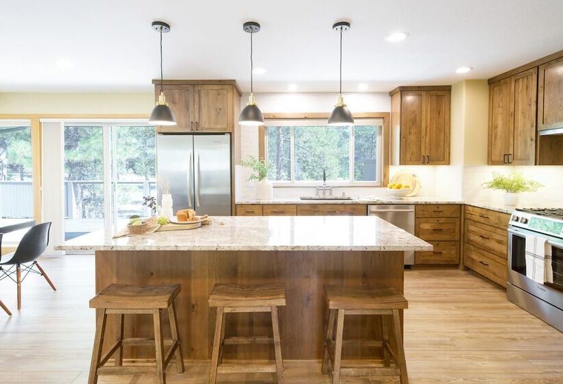 Sage Blush By Avantstay Upgraded 4 Bdr/chefs Kitchen/ A/c/hot Tub!