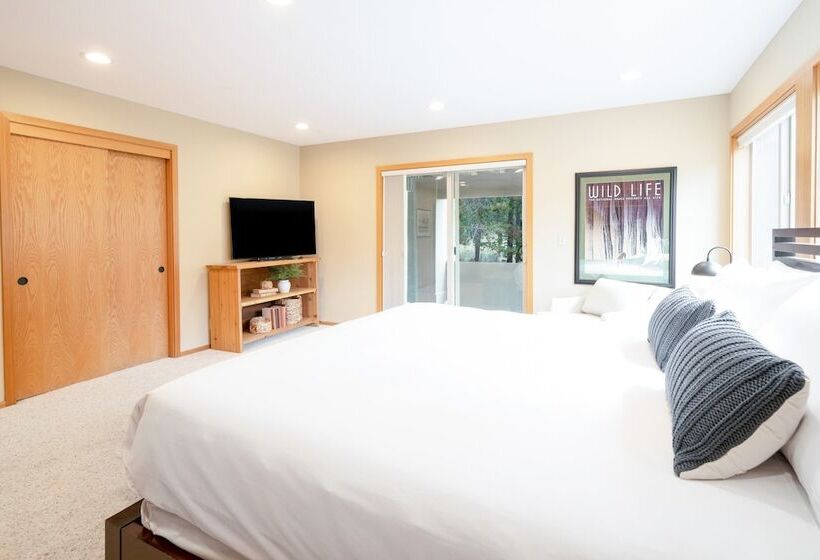 Sage Blush By Avantstay Upgraded 4 Bdr/chefs Kitchen/ A/c/hot Tub!