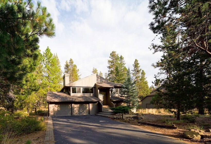 Sage Blush By Avantstay Upgraded 4 Bdr/chefs Kitchen/ A/c/hot Tub!