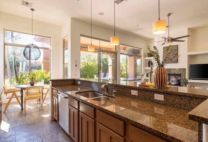 Sandflower By Avantstay Oasis W/ Pool + Golf!