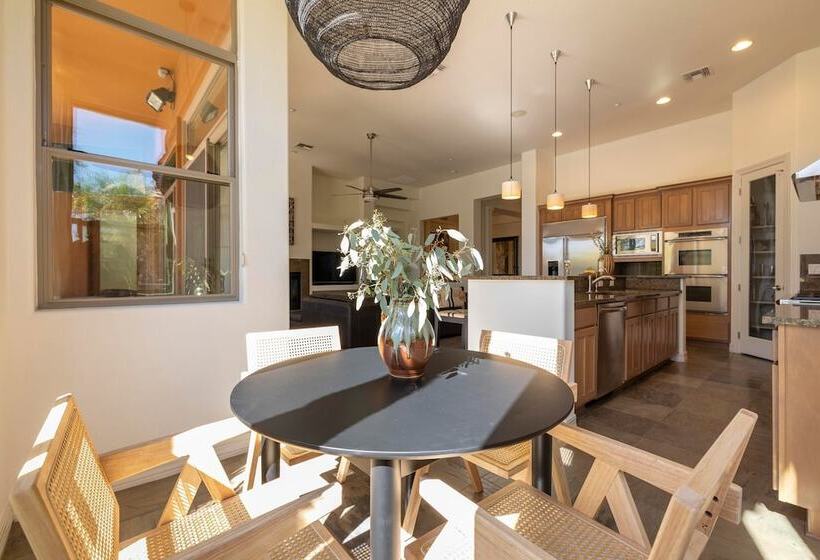 Sandflower By Avantstay Oasis W/ Pool + Golf!