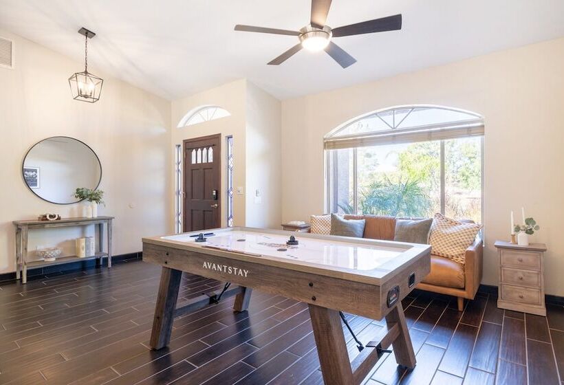 Spanish Wells By Avantstay Putting Green + Pool!