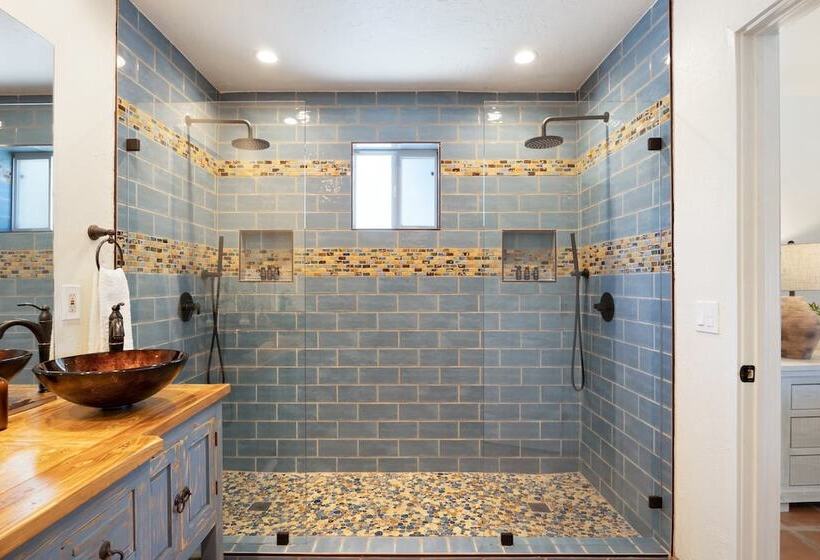 Starlight Estate By Avantstay 20 People! Architectual Mansion W/ Pool, Tennis Court, Game Room